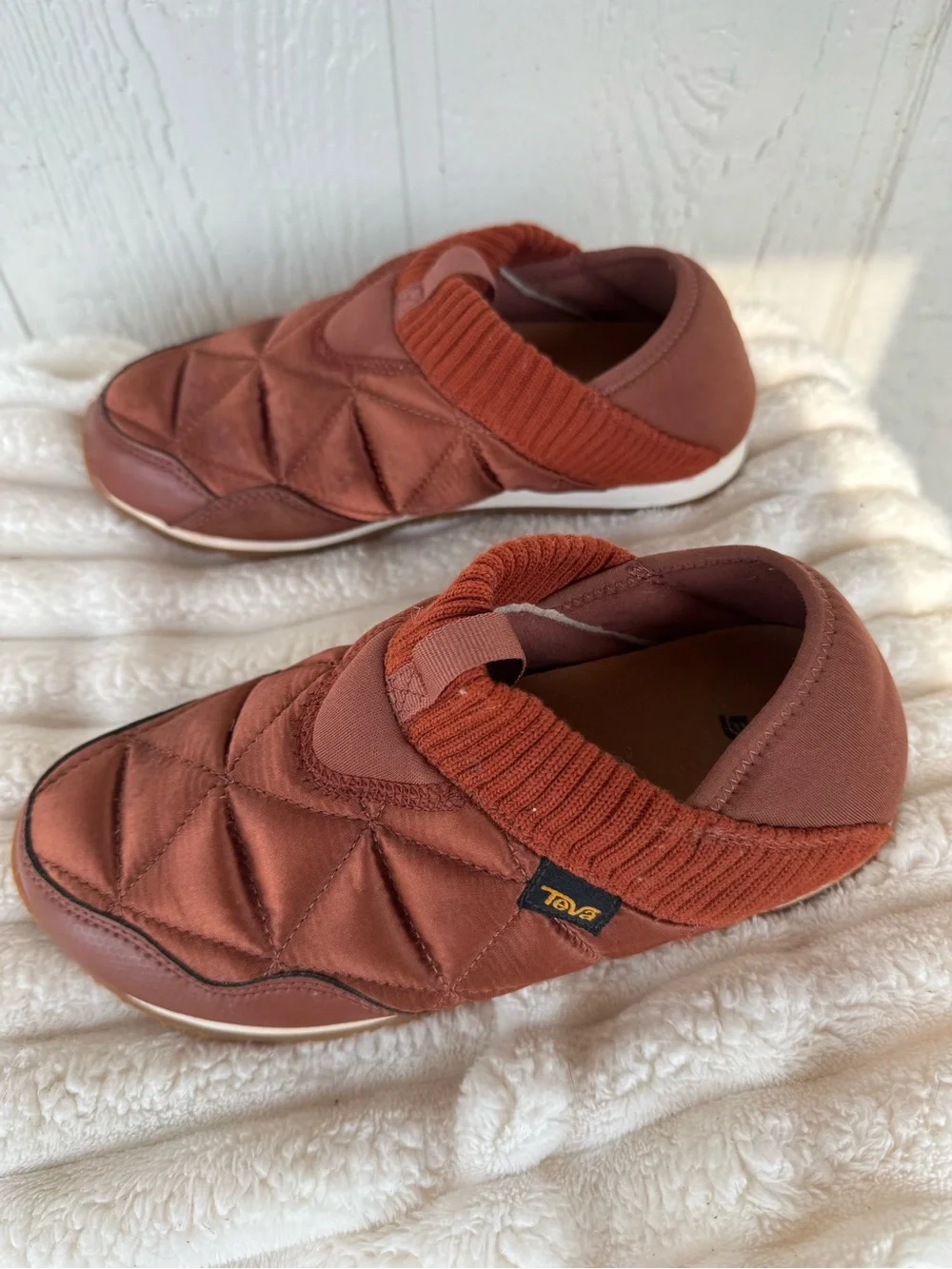 Teva ReEmber Satinya Quilted Slip On Shoes Rust Sequoia Women Size 6